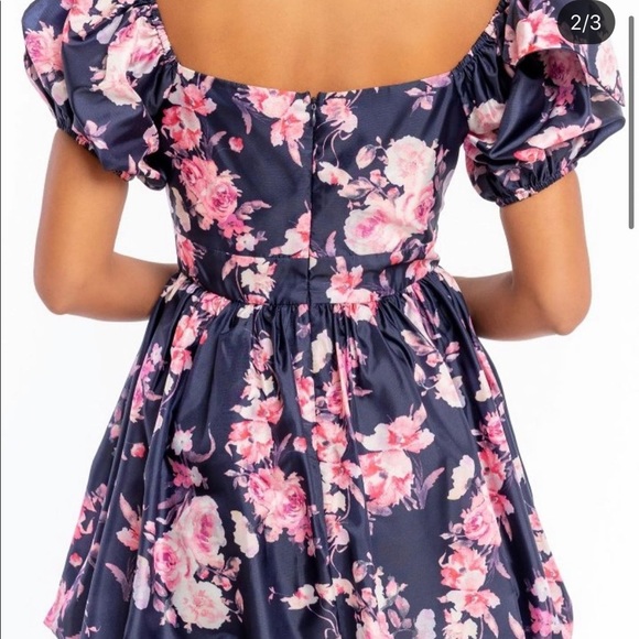 Floral puff sleeve mini dress - Picture 3 of 3